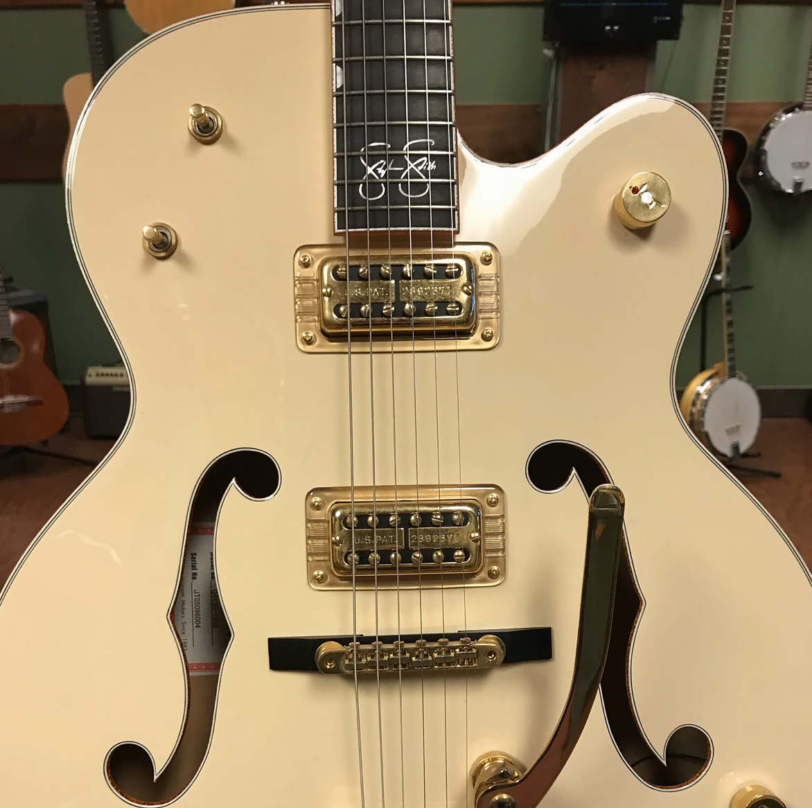 Gretsch G6136-1958 Stephen Stills White Falcon Aged White