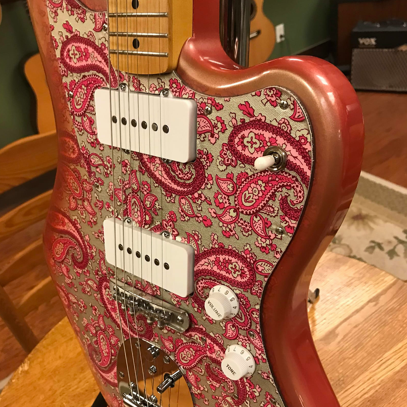 Crook J-Style Pink Sparkle Paisley Jazzmaster