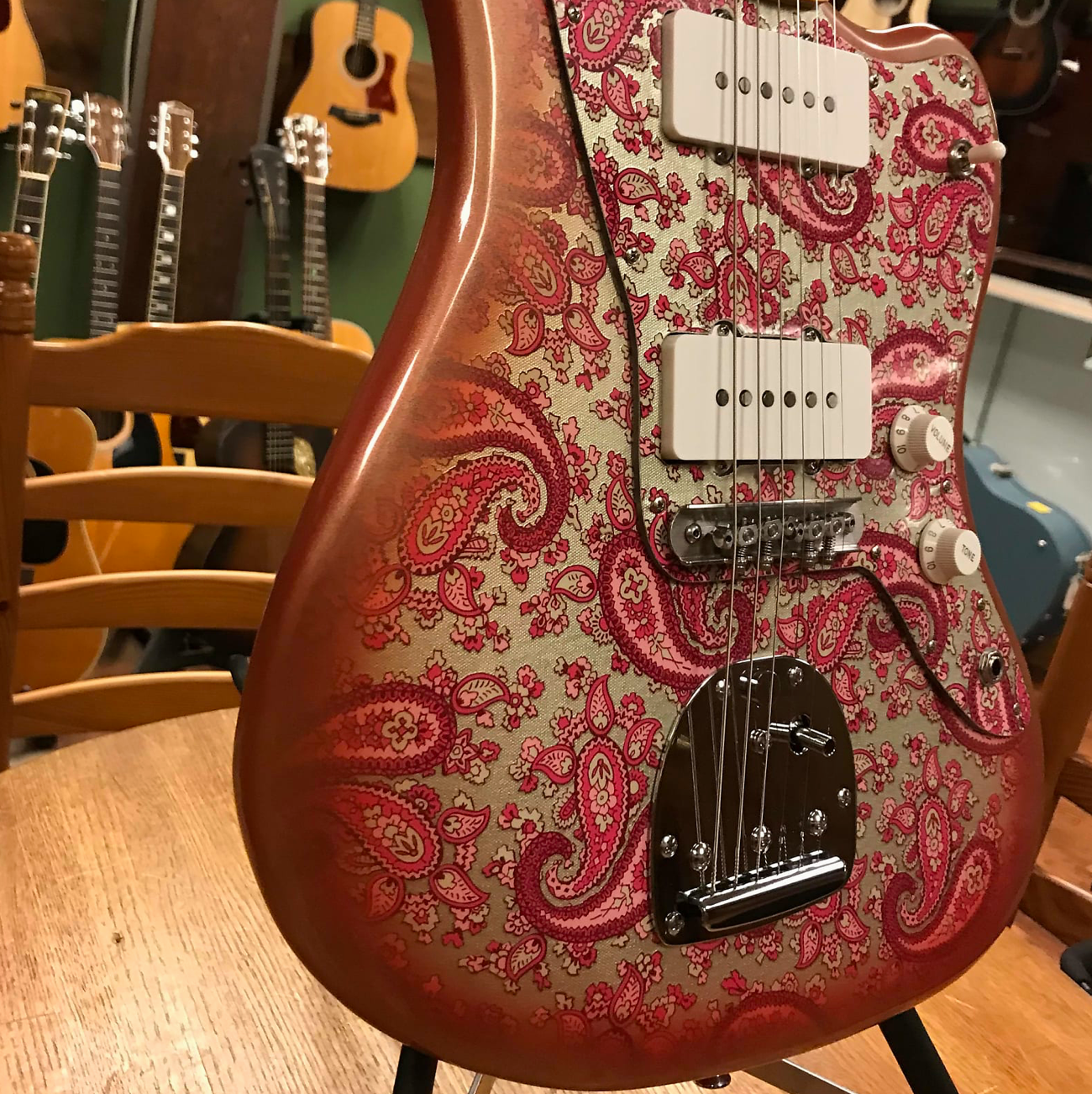 Crook J-Style Pink Sparkle Paisley Jazzmaster