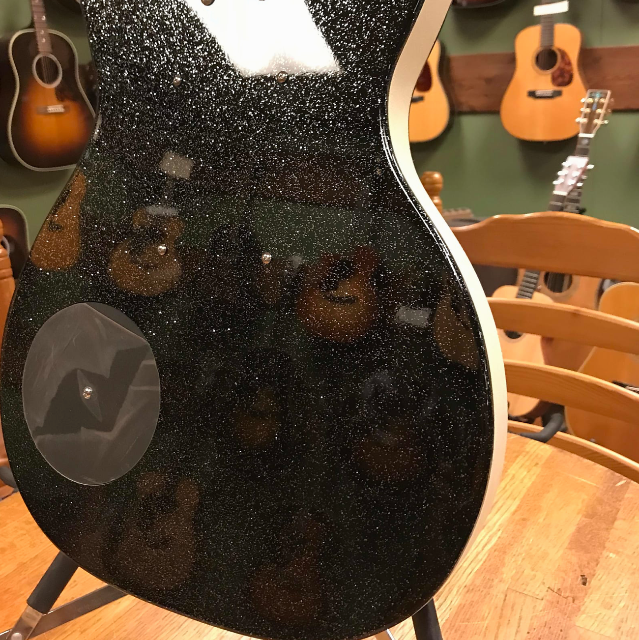 Danelectro '56 Baritone Black Sparkle