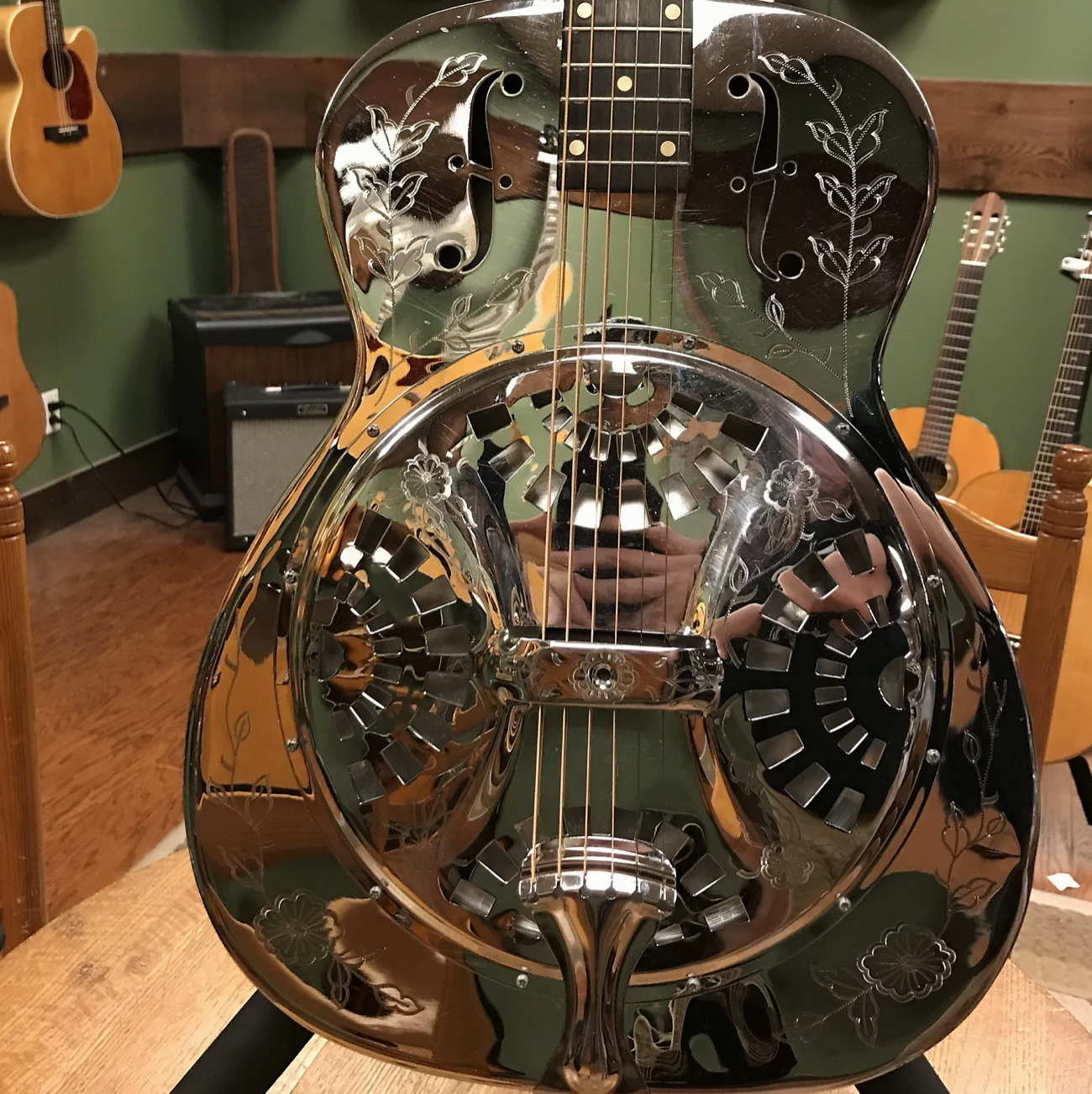 1977 Dobro Model 36 Floral Chrome