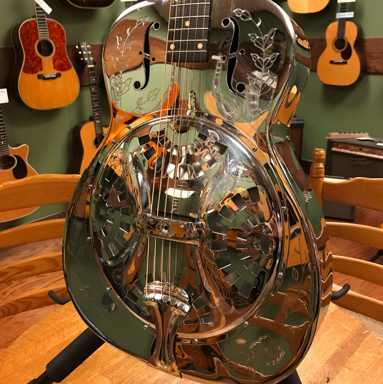 1977 Dobro Model 36 Floral Chrome