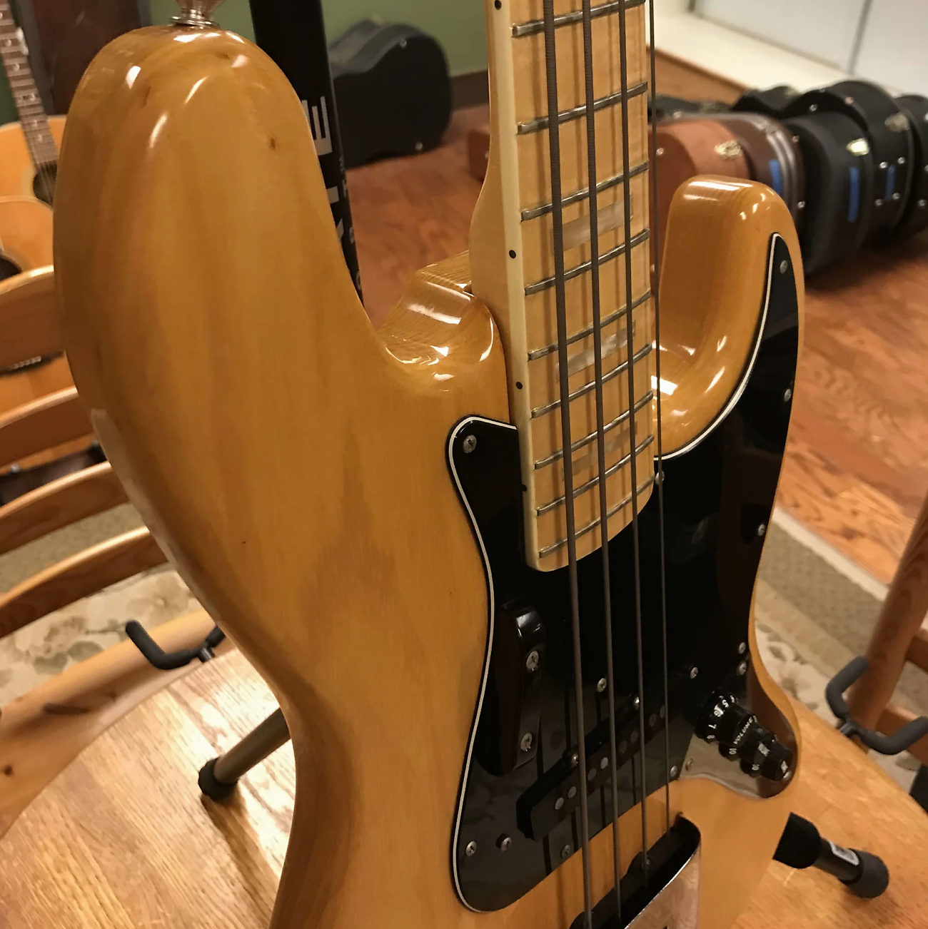 1977 Fender Jazz Bass Natural