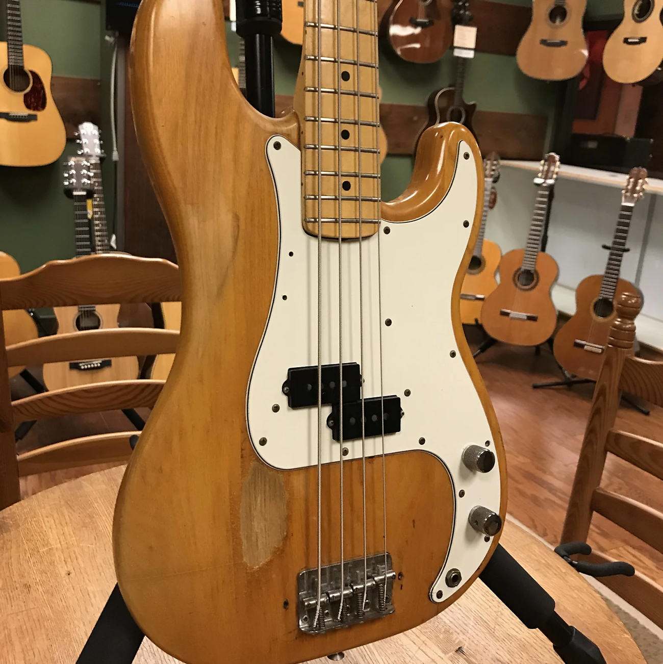 1975 Fender Precision Bass with Maple Fretboard Natural