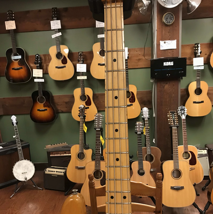 1975 Fender Precision Bass with Maple Fretboard Natural