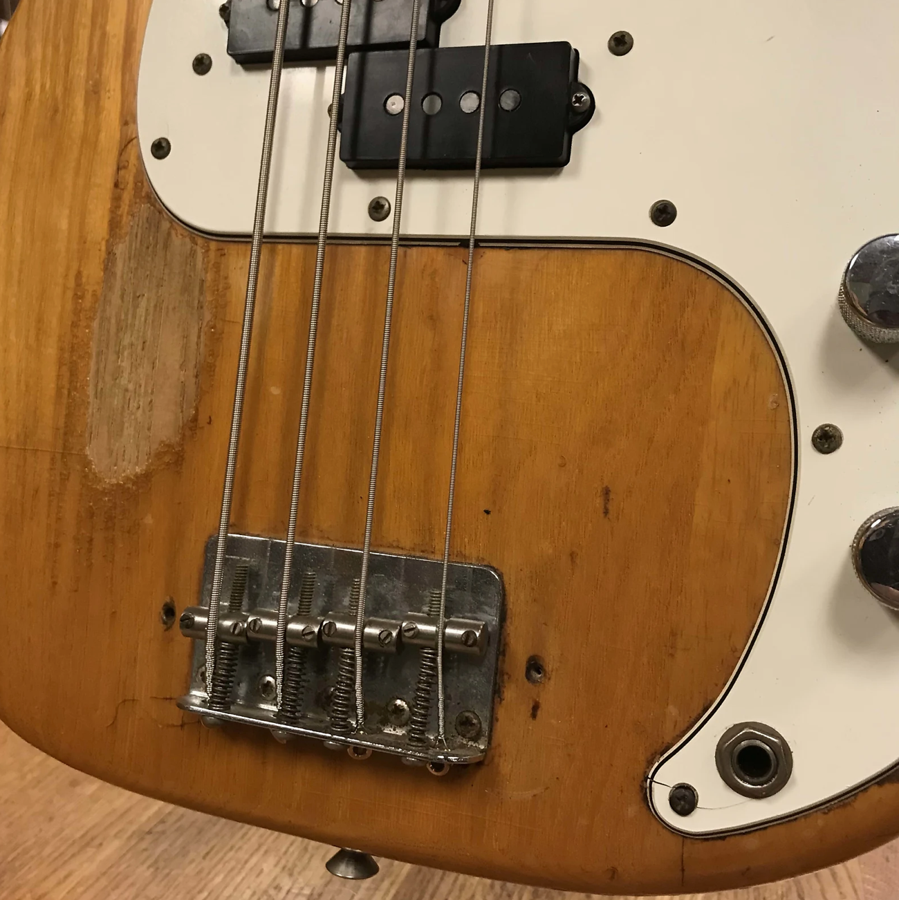 1975 Fender Precision Bass with Maple Fretboard Natural