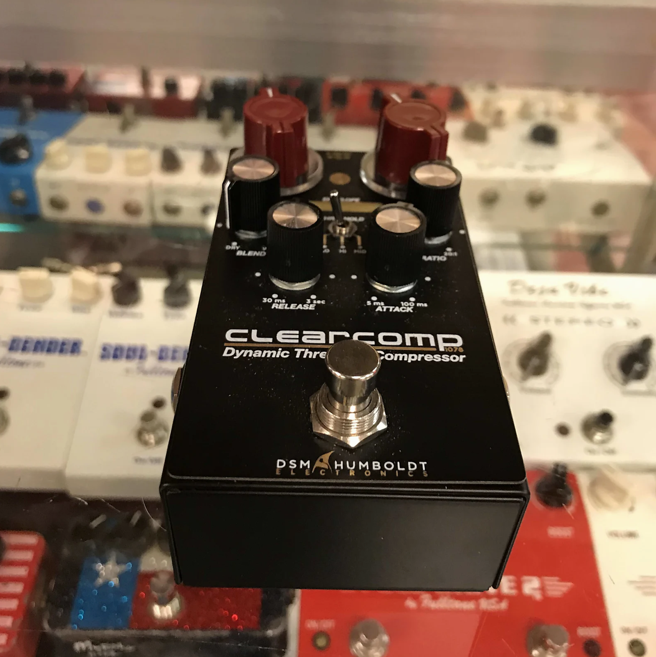 DSM & Humboldt Electronics ClearComp 1078