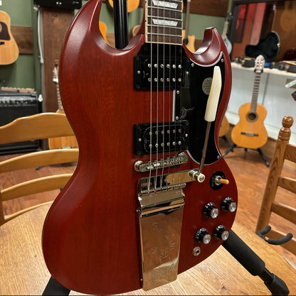 2022 Gibson SG Standard '61 Faded with Maestro Vibrola Vintage Cherry