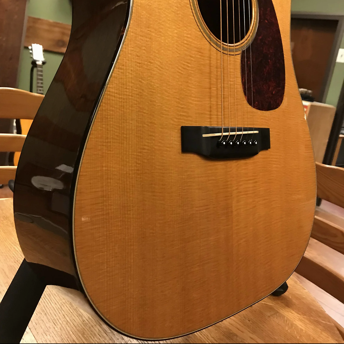 1997 Martin Vintage Series D-18VMS Natural Slot Headstock D-18