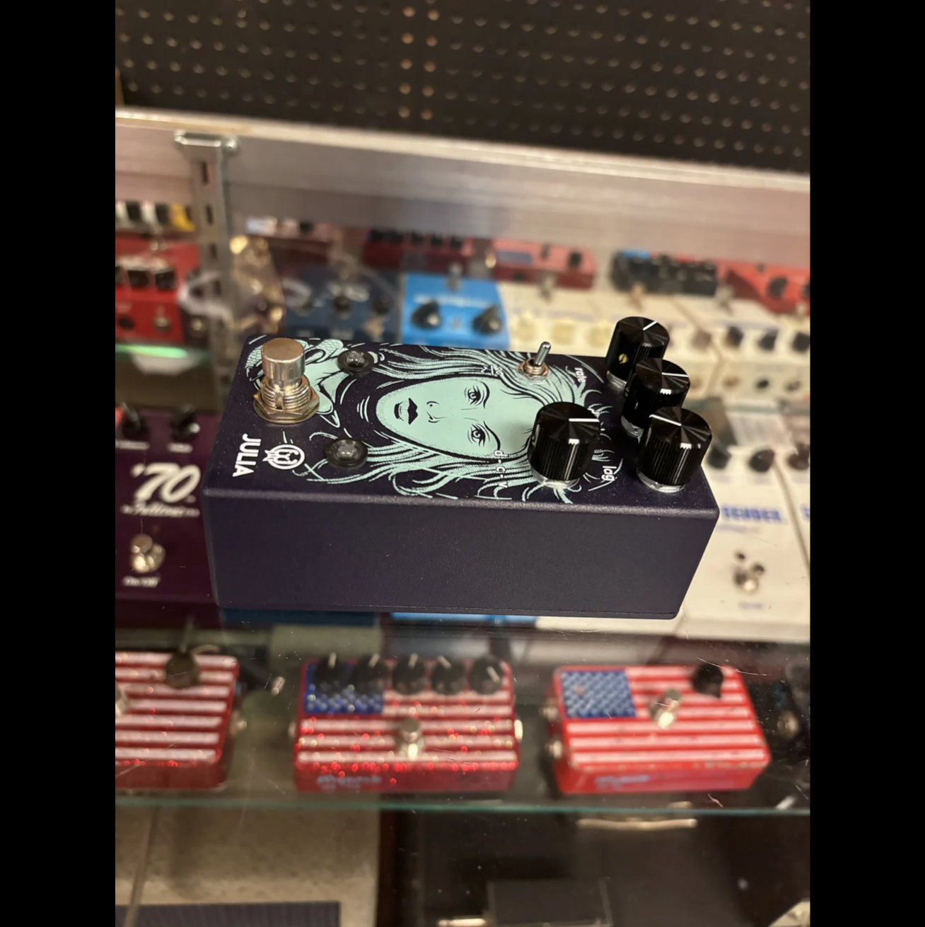 Walrus Audio Julia Chorus / Vibrato V2 Purple