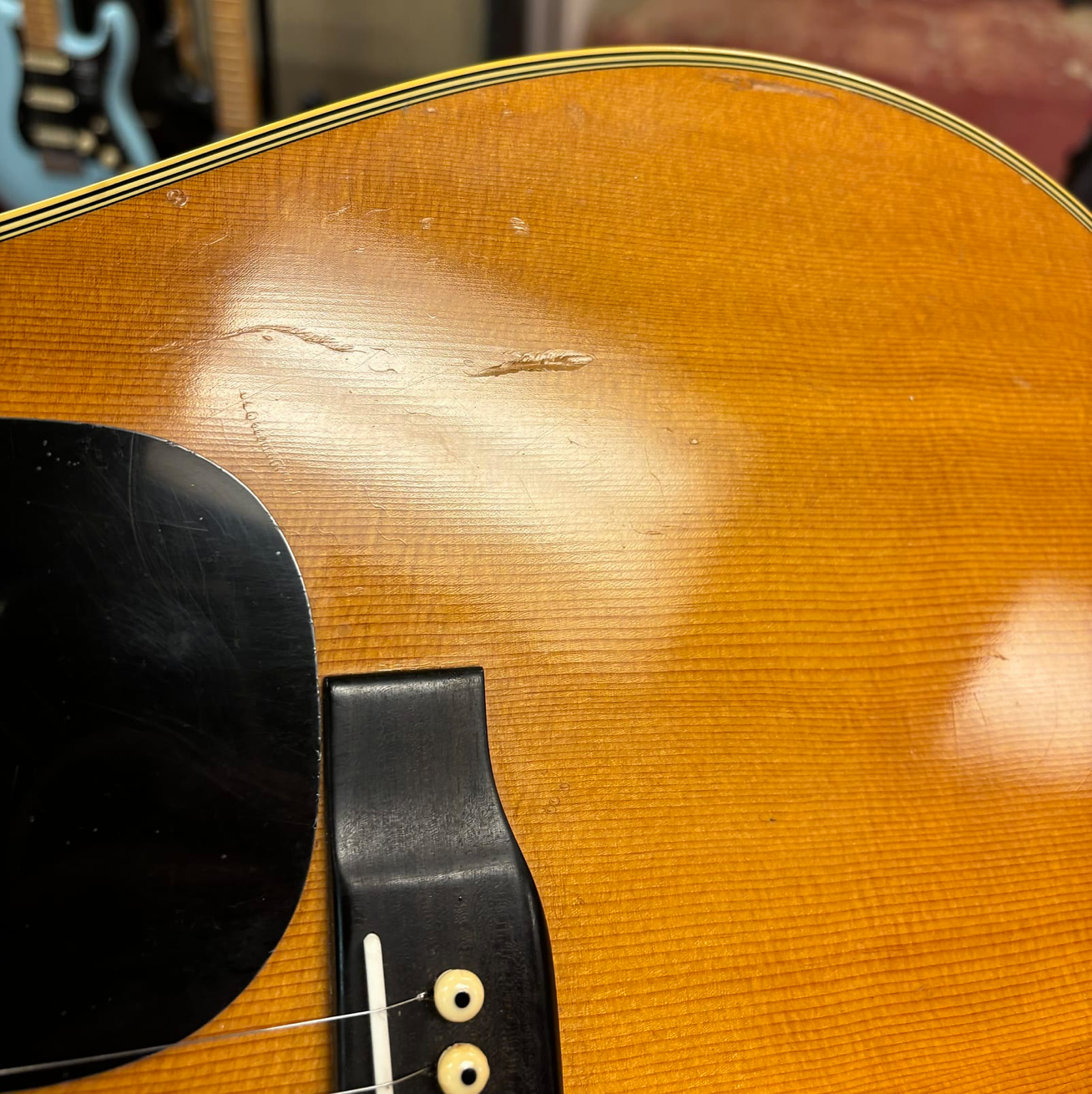 1973 Martin D-28 Natural