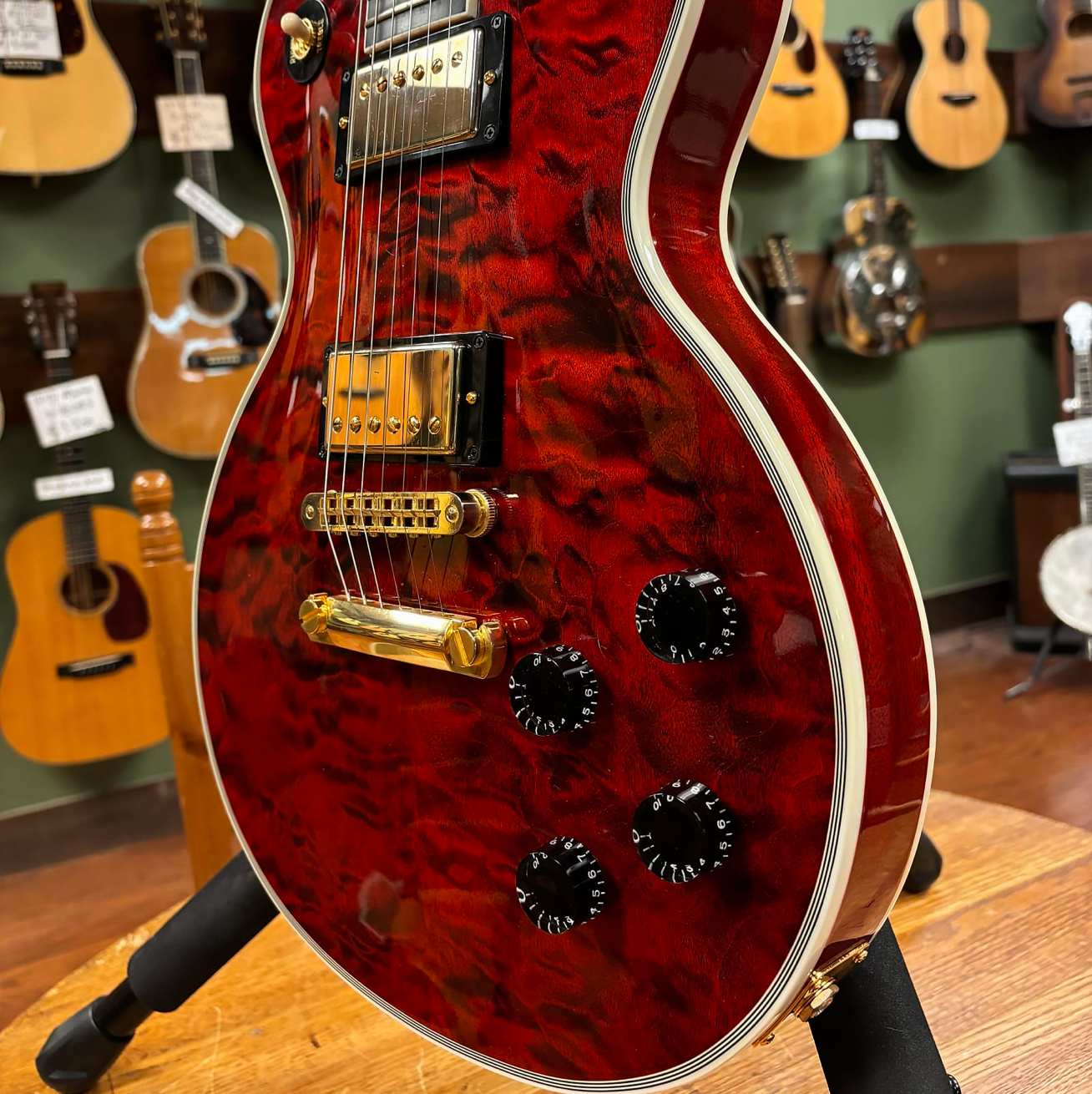 2017 Gibson Custom Shop Les Paul Custom AAA Quilt Top Red Tiger