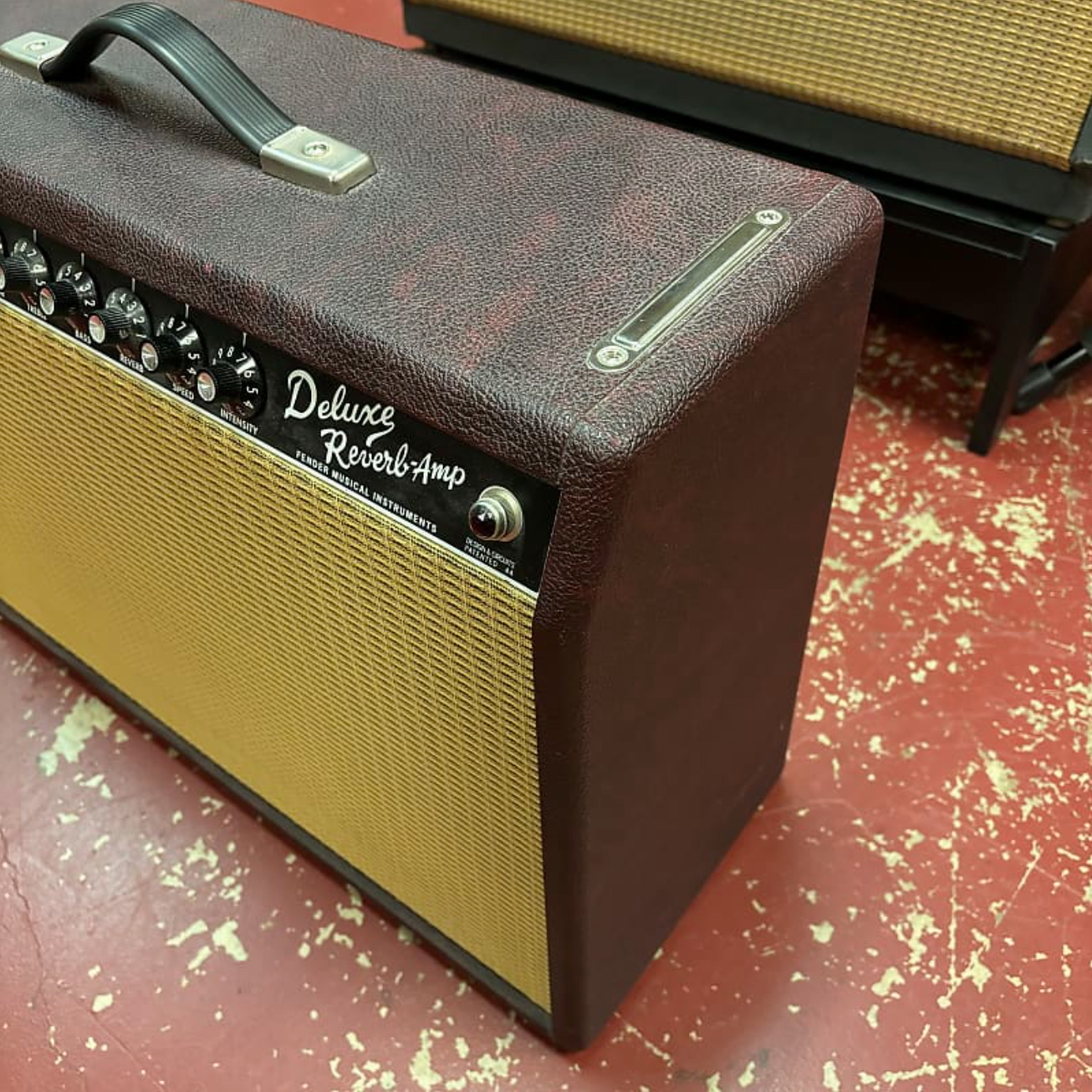 2016 Fender '65 Reissue Deluxe Reverb FSR Limited Edition 22-Watt 1x12" Guitar Combo Wine Red