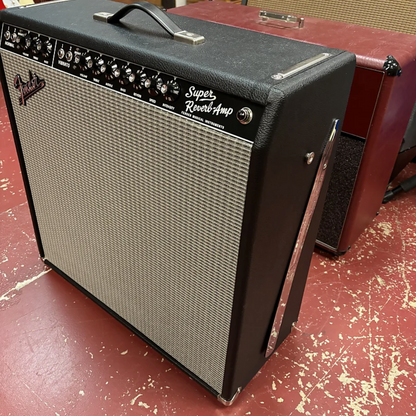 Fender '65 Super Reverb Reissue 45-Watt 4x10" Guitar Combo Black